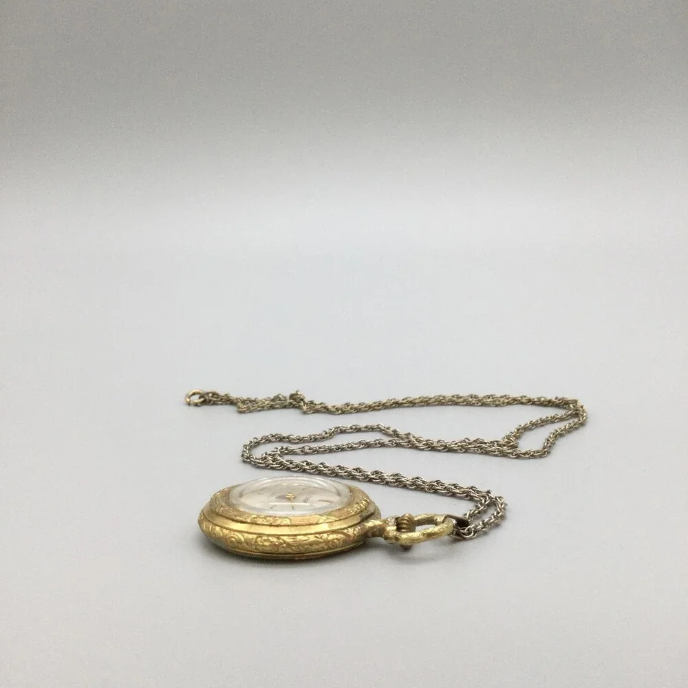 Vintage Hunter Necklace Pendant Women 31mm Gold Tone 17J Incabloc Manual Swiss